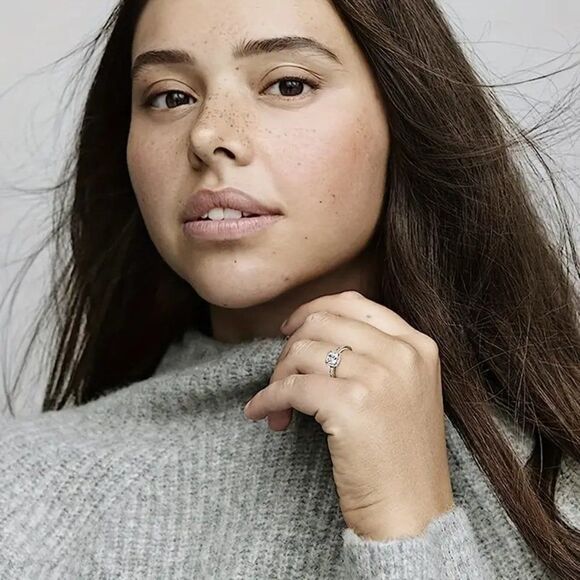 Sterling Silver Promise Ring Inlaid Square Zircon Classic Anniversary Size 6 - Picture 2 of 6